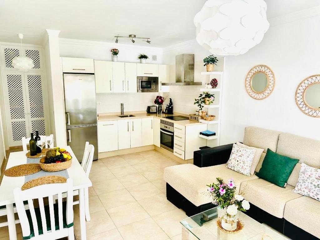 Long Beach Apartment Puerto Del Carmen بويرتو ذيل كارمين المظهر الخارجي الصورة