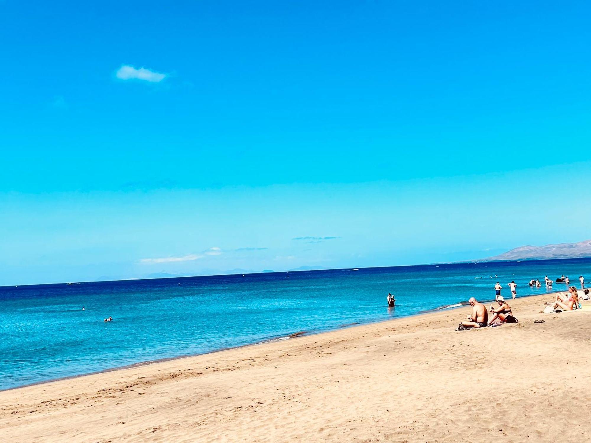 Long Beach Apartment Puerto Del Carmen بويرتو ذيل كارمين المظهر الخارجي الصورة
